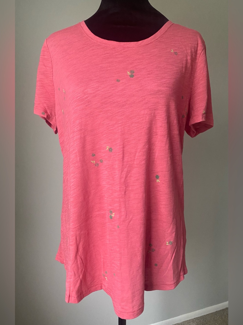 Women’s Sonoma Rose Pink Floral Everyday Tee NWOT